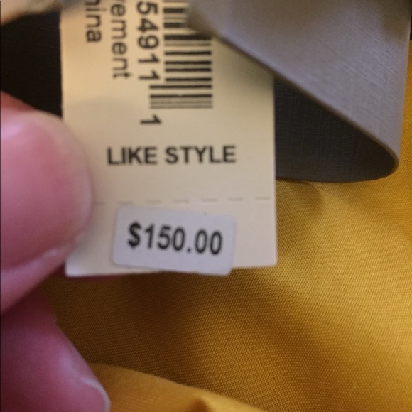 New Men’s Fossil watch - Picture 2 of 2